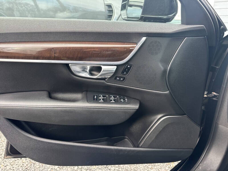 2018 Volvo S90 T5 Momentum