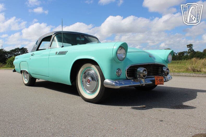 1955 Ford Thunderbird