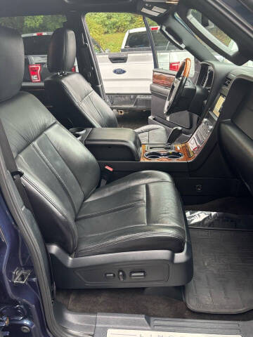 2016 Lincoln Navigator Select