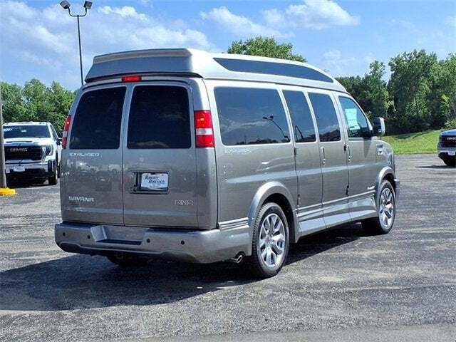 2025 GMC Savana 2500