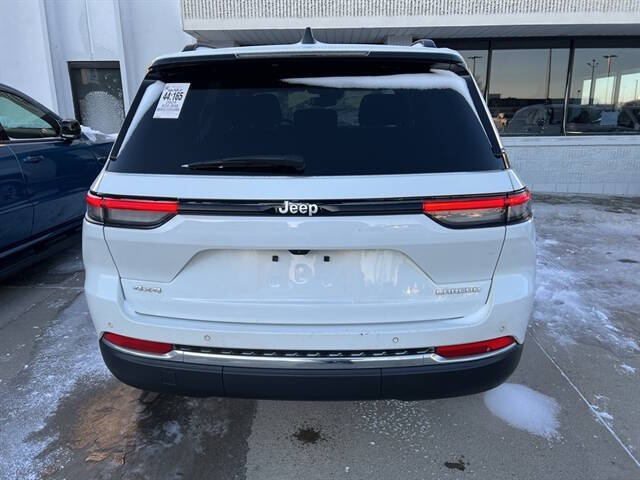 2024 Jeep Grand Cherokee Laredo