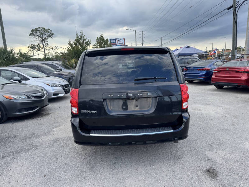 2018 Dodge Grand Caravan SE Plus