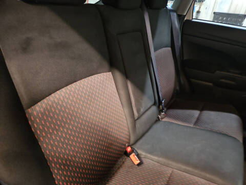 2018 Mitsubishi Outlander Sport LE