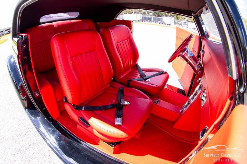 1937 Ford Cabriolet