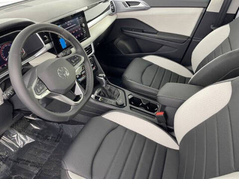 2025 Volkswagen Taos SEL 4Motion