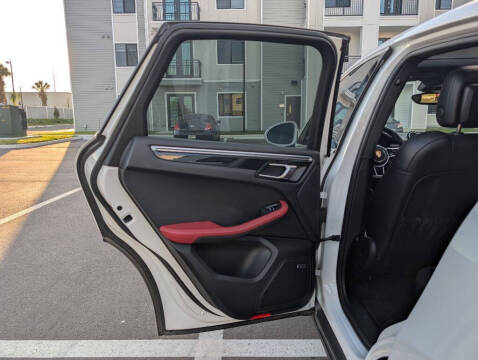 2018 Porsche Macan S