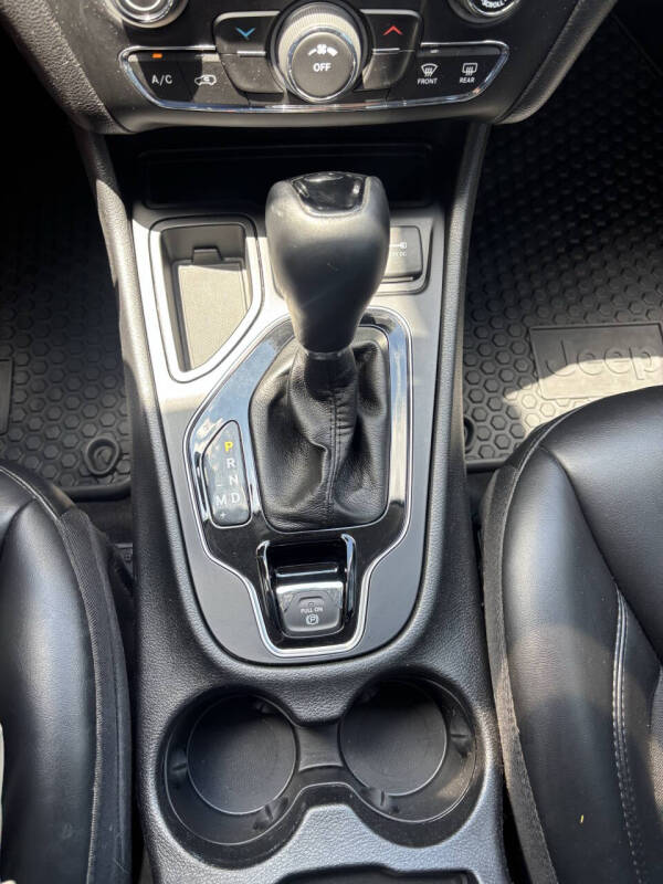2020 Jeep Cherokee Altitude