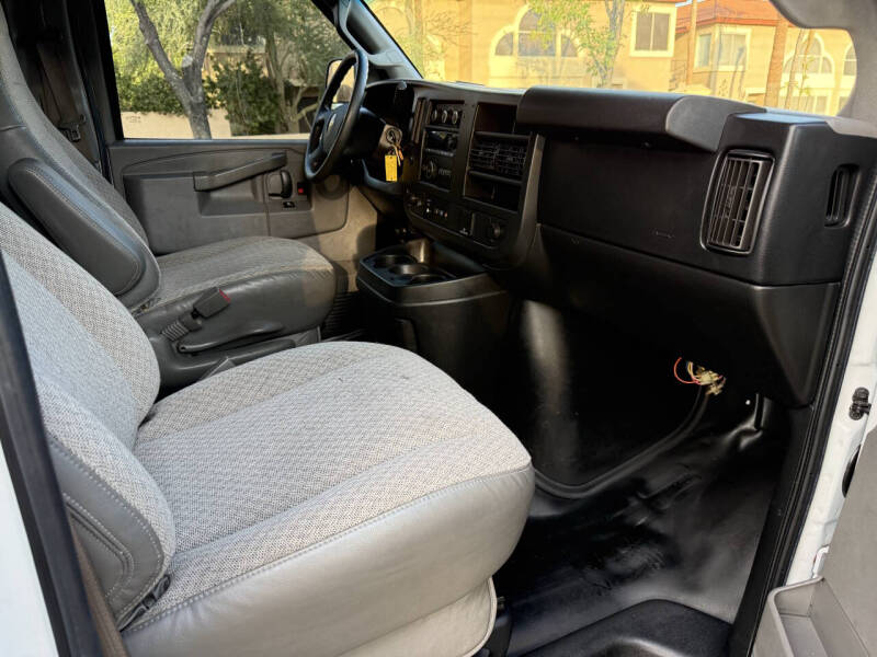 2018 Chevrolet Express 2500