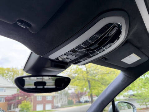 2015 Porsche Macan Turbo