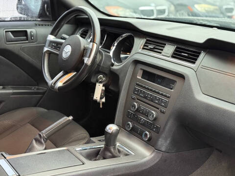 2014 Ford Mustang V6