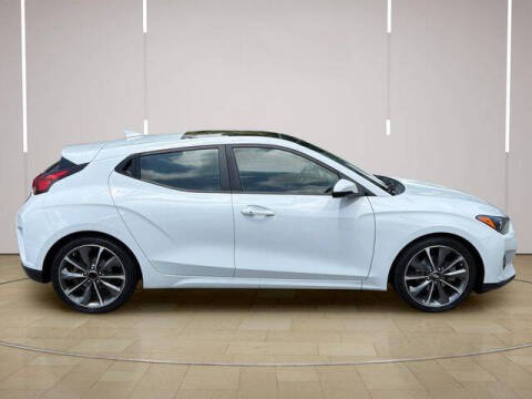 2019 Hyundai Veloster 2.0L Premium