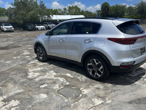 2022 Kia Sportage EX
