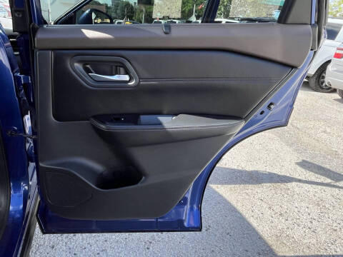 2022 Nissan Rogue SV