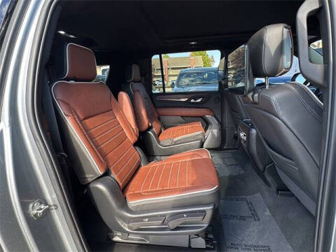 2023 GMC Yukon XL Denali Ultimate