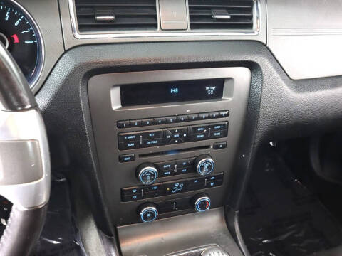 2014 Ford Mustang V6