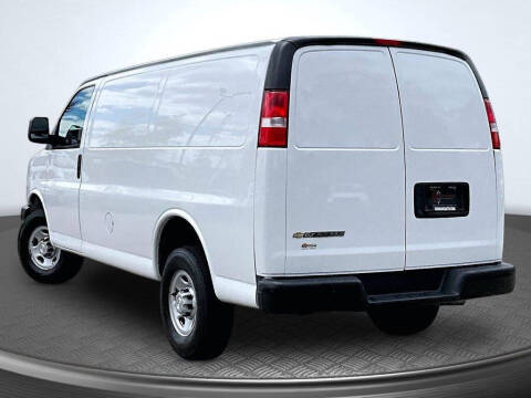 2021 Chevrolet Express 2500