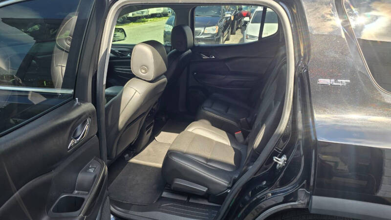 2017 GMC Acadia SLT-1