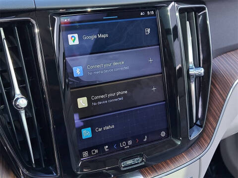 2022 Volvo XC60 Recharge T8 Inscription Expression