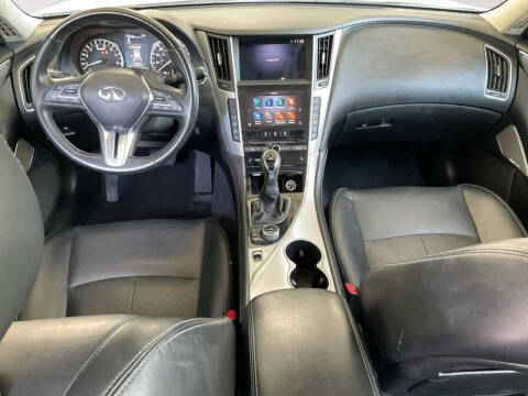 2022 Infiniti Q50 Luxe