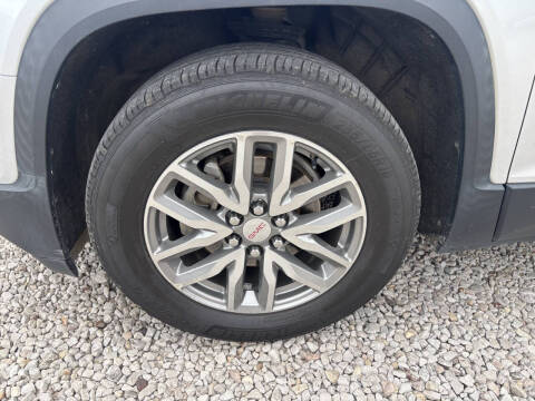 2017 GMC Acadia SLE-2
