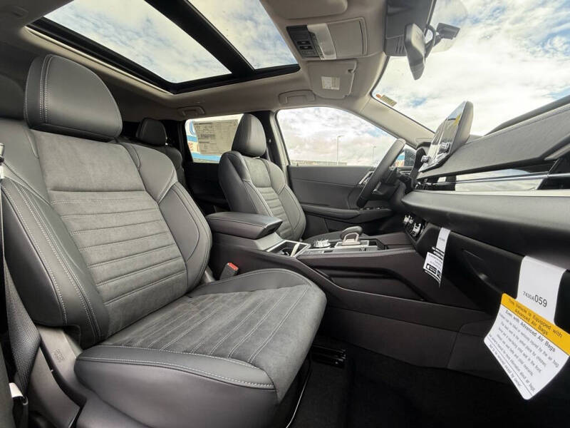 2025 Mitsubishi Outlander PHEV SE