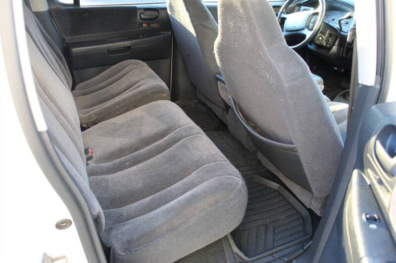 2003 Dodge Dakota SLT