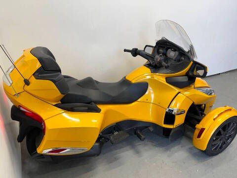 2013 Can-Am Spyder RT-S SM5