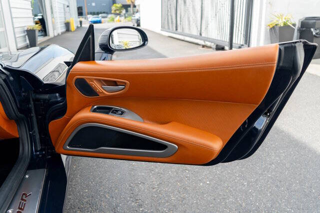 2013 Dodge SRT Viper 35