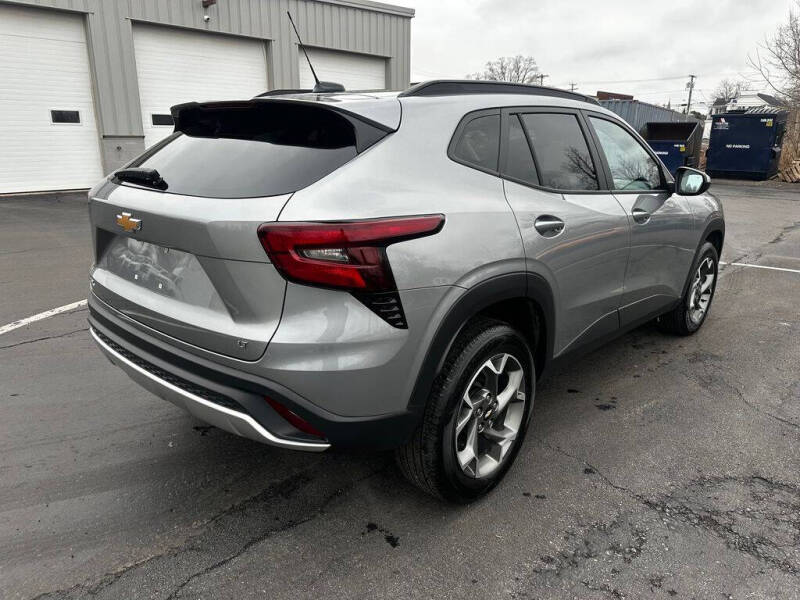 2024 Chevrolet Trax LT