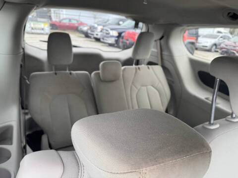 2017 Chrysler Pacifica LX