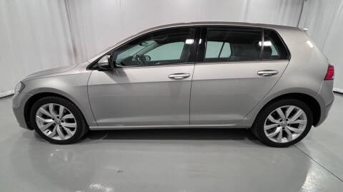 2019 Volkswagen Golf SE