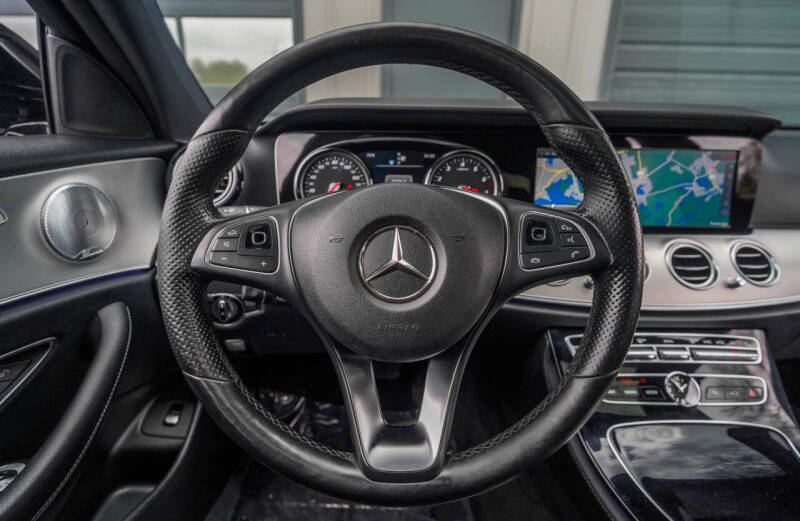 2017 Mercedes-Benz E-Class E 300 4MATIC