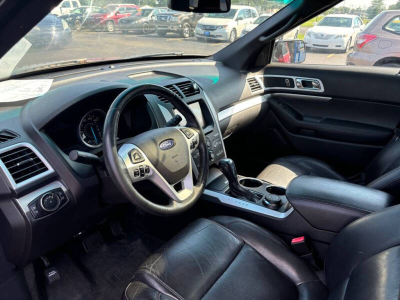 2011 Ford Explorer XLT