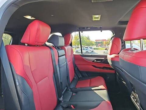 2022 Lexus LX 600 F SPORT Handling