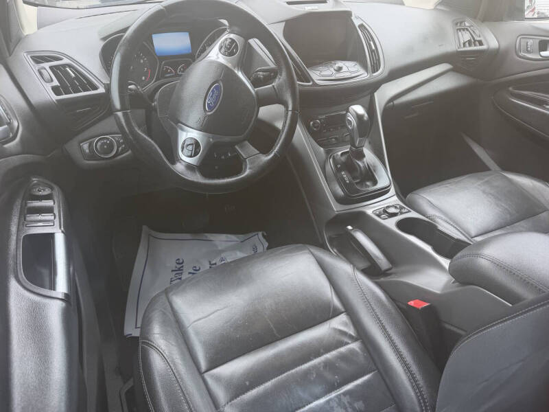 2015 Ford Escape SE