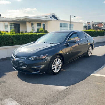 2018 Chevrolet Malibu for sale at PERRYDEAN AERO AUTO SALES in Sanger CA