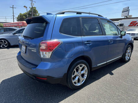 2017 Subaru Forester 2.5i Touring