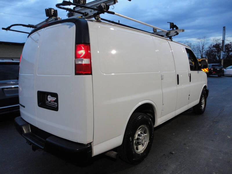 2020 Chevrolet Express 2500