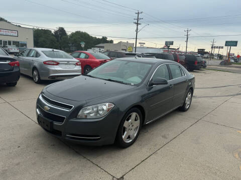 2009 Chevrolet Malibu for sale at United Motors in Saint Cloud MN