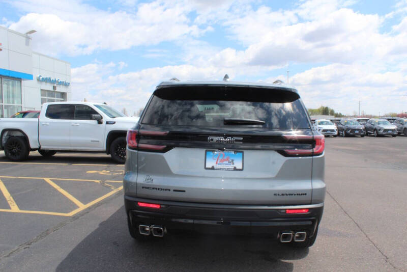 2026 GMC Acadia Elevation