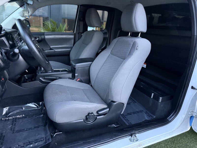 2021 Toyota Tacoma SR