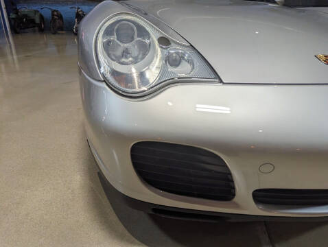 2004 Porsche 911 Carrera 4S