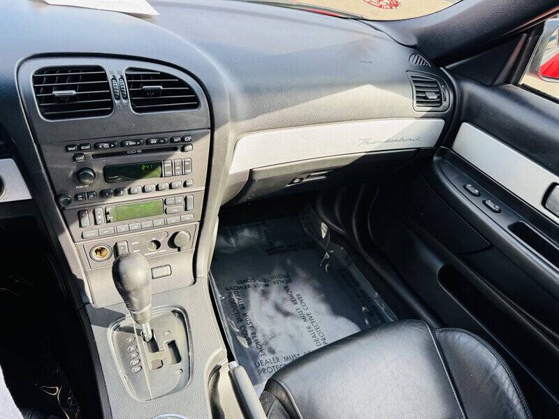 2003 Ford Thunderbird