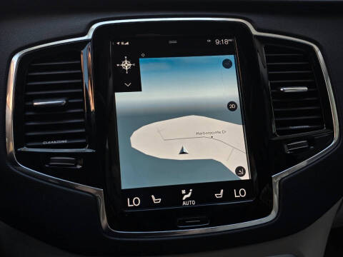 2016 Volvo XC90 T8 eAWD Momentum