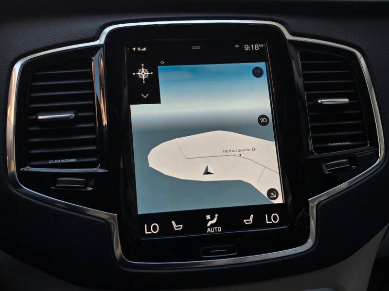 2016 Volvo XC90 T8 eAWD Momentum