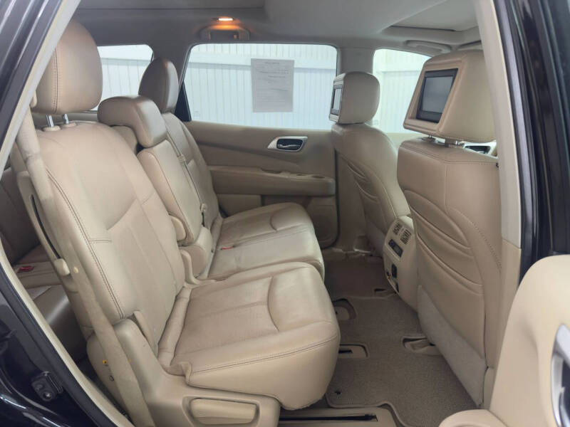 2013 Nissan Pathfinder Platinum