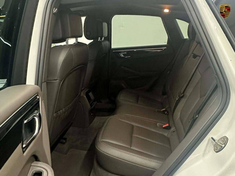 2015 Porsche Macan S