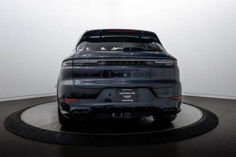 2025 Porsche Cayenne GTS