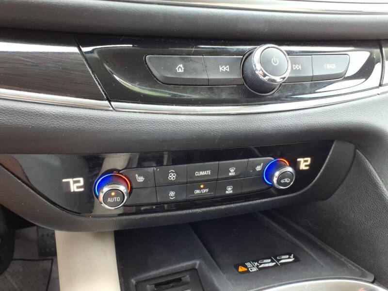 2024 Buick Enclave Essence