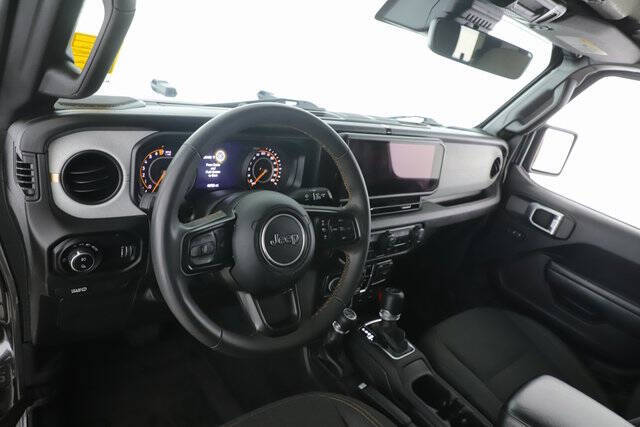 2024 Jeep Gladiator Willys